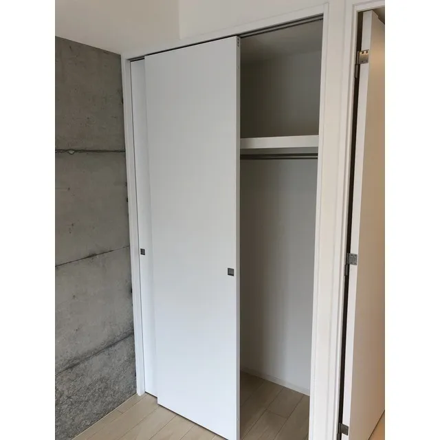 PRIME FORESHITA - Interior - ["Handle", "Fixture", "Rectangle"]