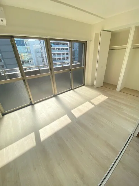Residia Kanda Higashi - Interior - ["Flooring", "Floor", "Wood flooring"]