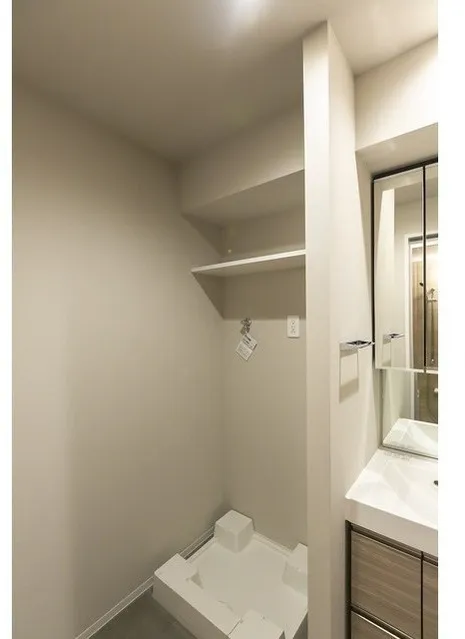 La Douceur Sugamo West - Interior - ["Flooring", "Wood", "Floor"]