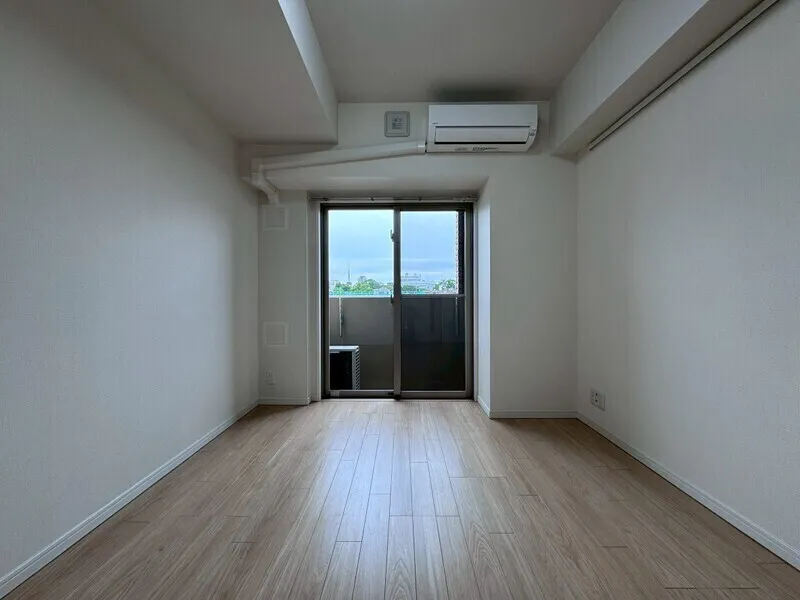 La Santé Hiroo - Interior - ["Flooring", "Floor", "Ceiling"]