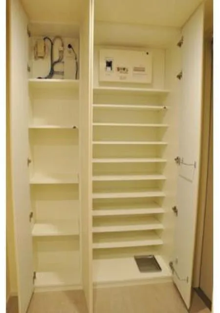 Park Axis Toyosu Canal - Interior - ["Shelving", "Household hardware", "Shelf"]