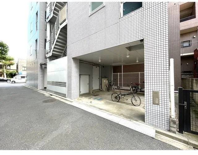 Greenheim Nakano - Other - ["Apartment", "Door", "Gate"]