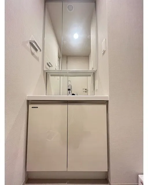 One Roof Residence Kinshicho - Interior - ["Flooring", "Floor", "Interior design"]