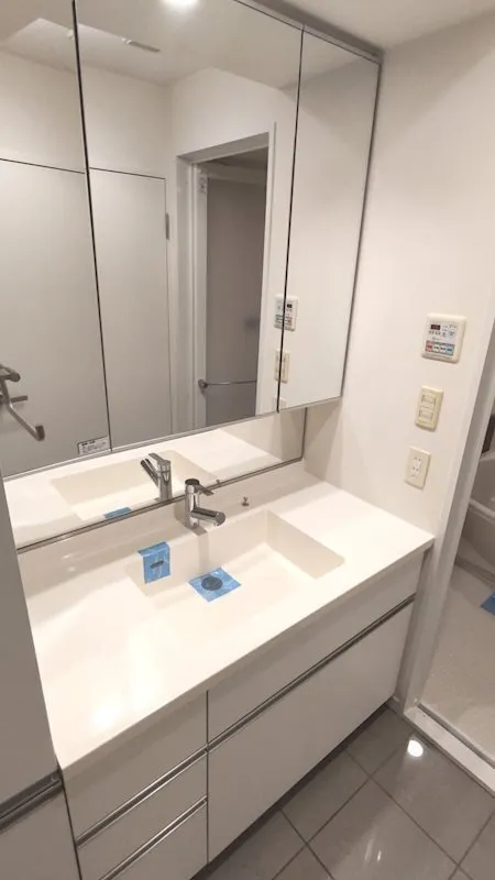 Residia Bunkyo Honkomagome - Interior - ["Bathroom Sink", "Plumbing fixture", "Interior design"]