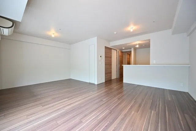 Open Residencia Takanawa Place - Interior - ["Flooring", "Wood flooring", "Wood"]