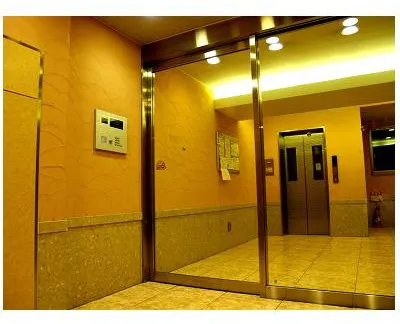 Saint Emilion Otemachi North - Exterior - ["Elevator", "Wood stain", "Tile Flooring"]