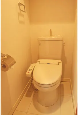 Cercadia Shibaura, Minato Ward - Interior - ["Toilet seat", "Toilet", "Plumbing fixture"]