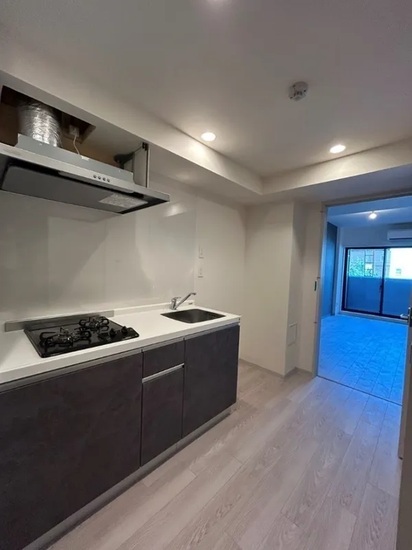 WORVE Suita Esaka - Interior - ["Floor", "Apartment", "Ceiling"]