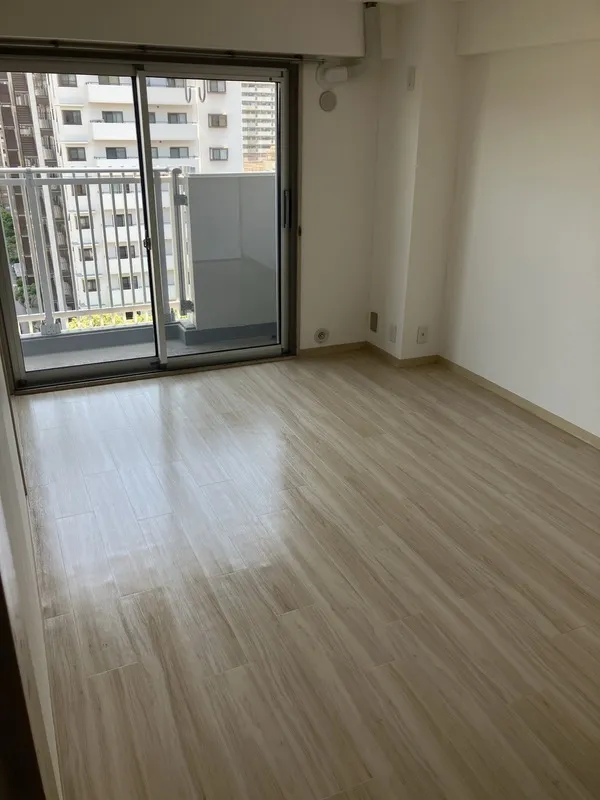 Sonnenheim Kitasuna - Interior - ["Flooring", "Wood", "Floor"]