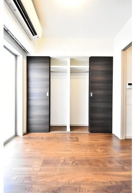 King House Sugamo - Interior - ["Flooring", "Wood", "Floor"]