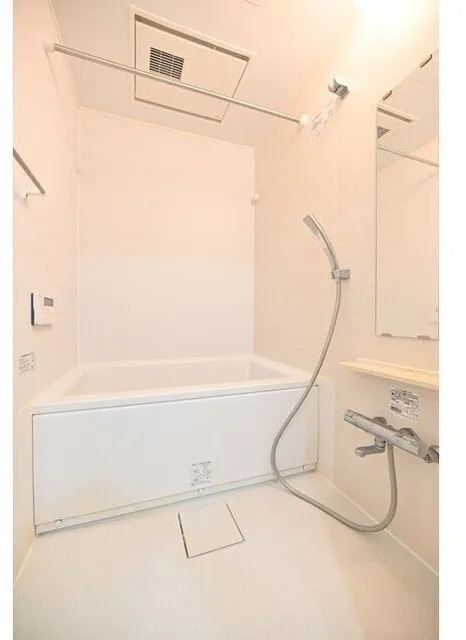 Sasazuka Flats - Interior - ["Flooring", "Floor", "Plumbing fixture"]