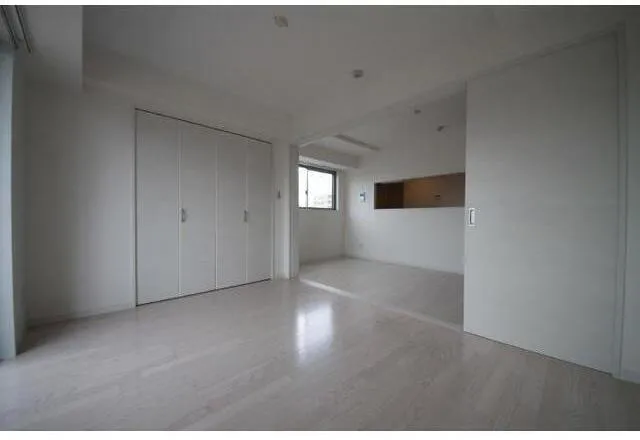 Ravient Asakusa Kototoi - Interior - ["Floor", "Flooring", "Ceiling"]