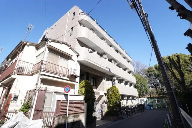Lions Mansion Omori Honcho No. 3 - Exterior - ["Urban design", "Apartment", "Balcony"]