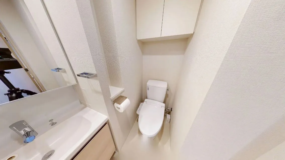 Hmlet Koenji II - Interior - ["Flooring", "Floor", "Plumbing fixture"]