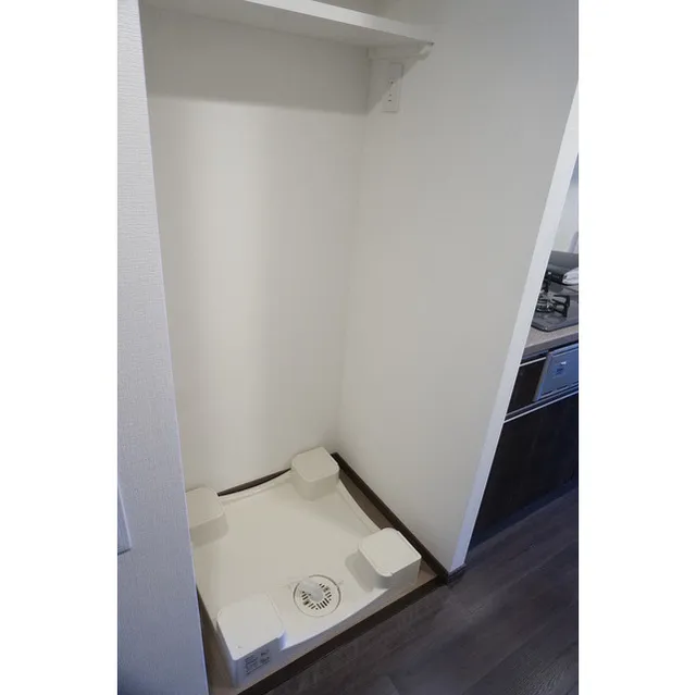 Comforia Setagaya Kamiuma - Interior - ["Rectangle", "Wood", "Composite material"]