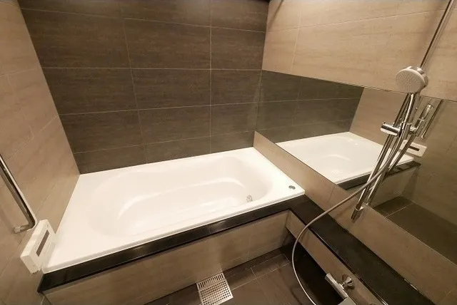 Comforia Shinjuku East Side Tower - Interior - ["Brown", "Plumbing fixture", "Tap"]