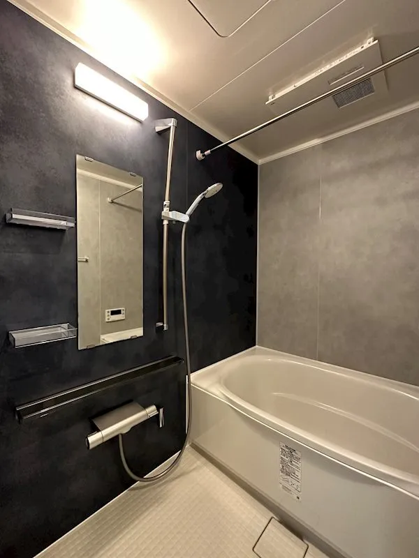 Gramercy Ebisu - Interior - ["Shower head", "Plumbing fixture", "Bathtub"]