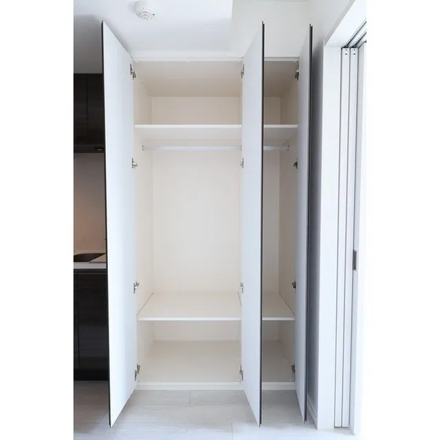 ORME COURT NIPPORI EAST - Interior - ["Fixture", "Rectangle", "Flooring"]