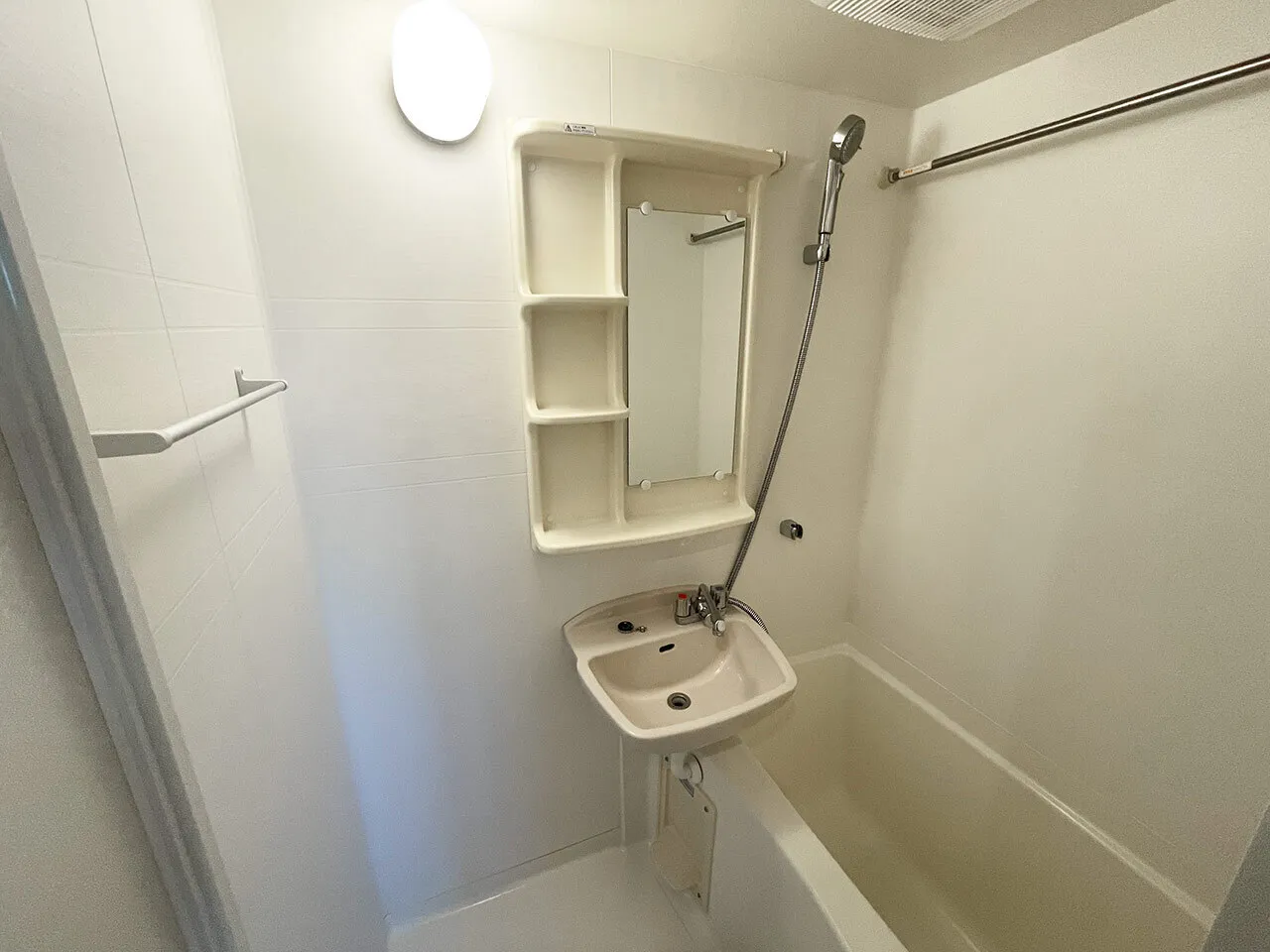 Mynavi STAY Worldwide Otemachi - Interior - []