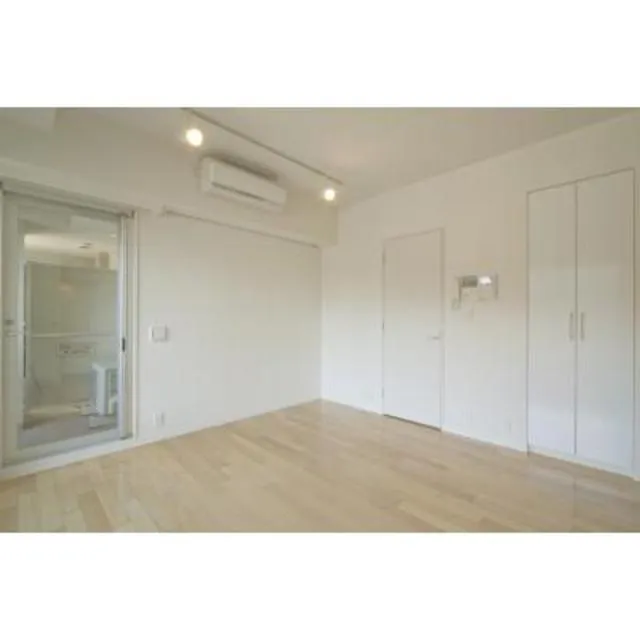Park Axis Shibuya Jinnan - Interior - ["Property", "Ceiling", "Room"]