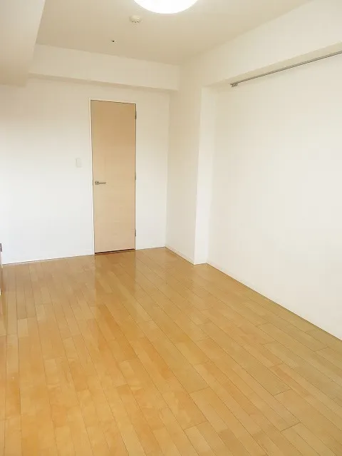 Esty Maison Oshima - Interior - ["Flooring", "Wall", "Floor"]