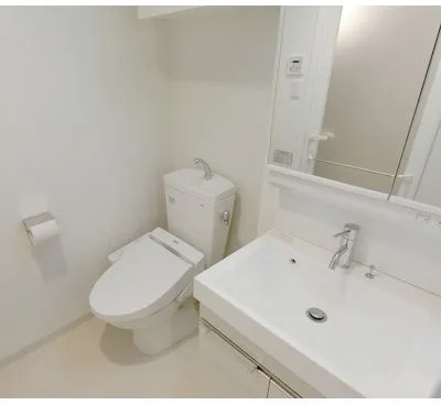 Crevista Omori - Interior - ["Plumbing fixture", "Sink", "Bathroom Sink"]