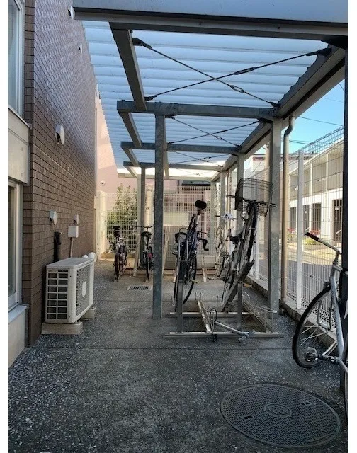 Motosumiyoshi Art Flats - Exterior - ["Bicycle", "Bicycle wheel", "Wheel"]