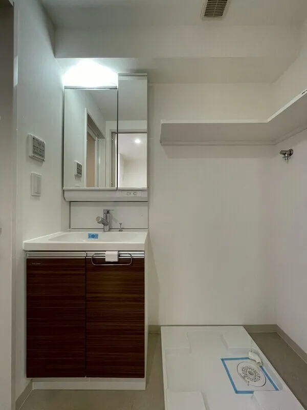 Milia Residence Myogadani - Interior - ["Flooring", "Floor", "Interior design"]