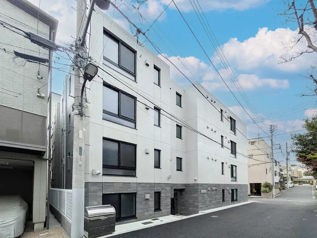 Tasuki Smart Shin-Otsuka II - Exterior - ["Overhead power line", "Apartment", "Electrical network"]