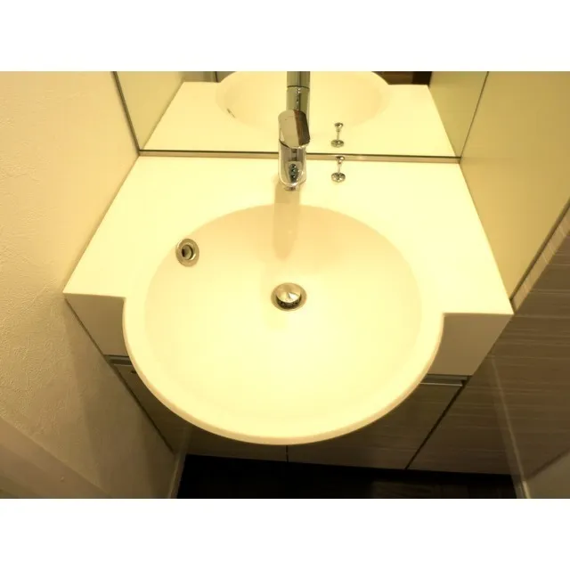 Laurier Ginza - Interior - ["Tap", "Plumbing fixture", "Bathroom sink"]