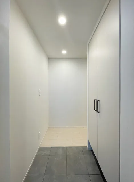 ASTILE Harajuku - Interior - ["Building", "Fixture", "Hall"]
