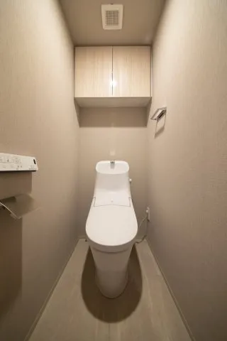 Proud Flat Tsukishima Avenue - Interior - ["Building", "Automotive design", "Toilet"]