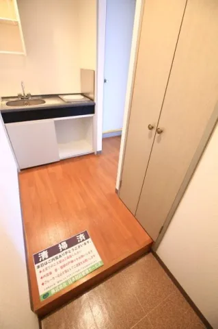 Lions Mansion Omori Honcho No. 3 - Interior - ["Floor", "Flooring", "Hardwood"]
