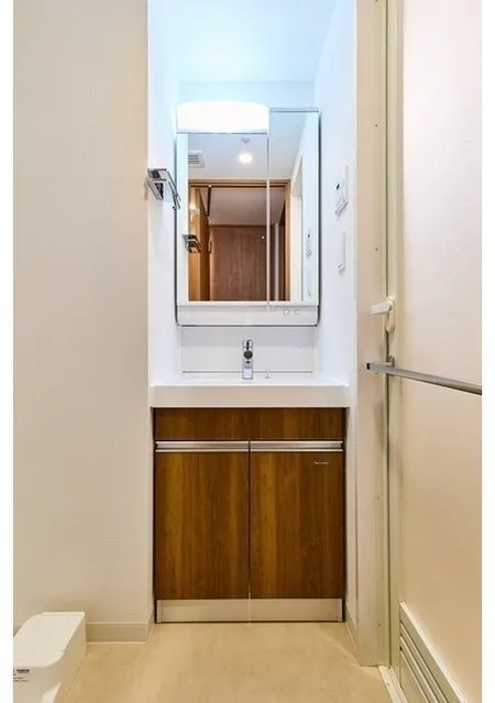 Gran Casa Oku - Interior - ["Wood", "Flooring", "Interior design"]