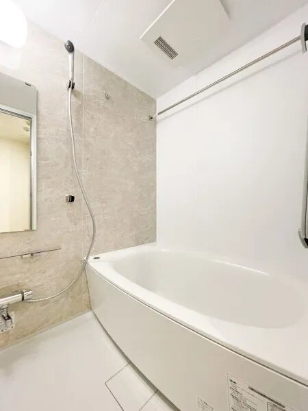 Brillia Ist Asakusa - Interior - ["Flooring", "Plumbing fixture", "Floor"]