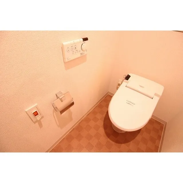 Park Flats Ginza East - Interior - ["Toilet seat", "Toilet", "Bathroom"]
