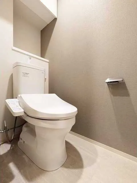 Geoent Ueno Inaricho - Interior - ["Toilet seat", "Toilet", "Plumbing fixture"]