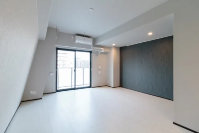 Plumeria Residence Omori - Interior - ["Building", "Wood", "Hall"]