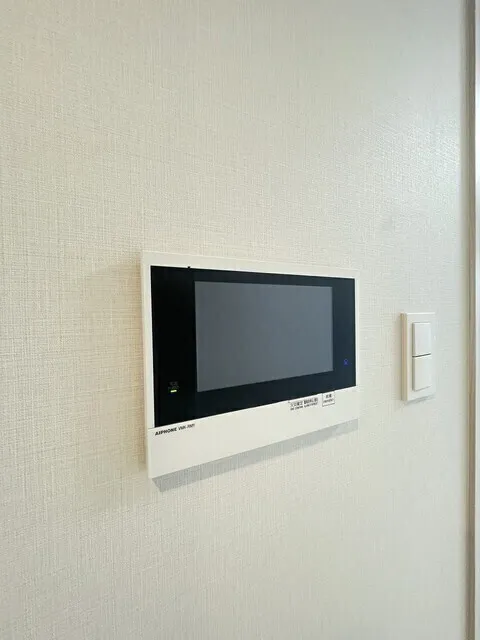 Comforia Liv Minamisunamachi East - Interior - ["Electronic device", "Electronics", "Display device"]