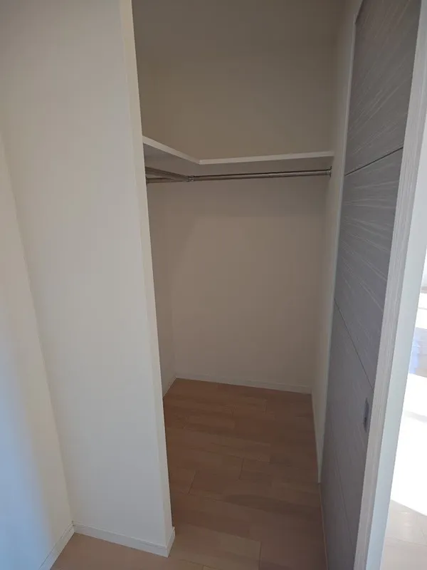 Este Maison Daizawa - Interior - ["Fixture", "Wood", "Flooring"]