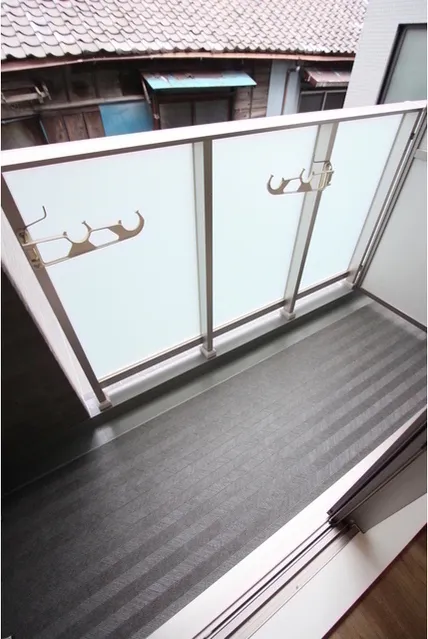 Medio Tsukishima - Interior - ["Floor", "Room", "Furniture"]