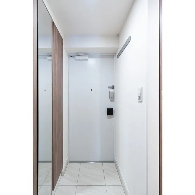 RJR Precia Chidori - Interior - ["Building", "Fixture", "Door"]