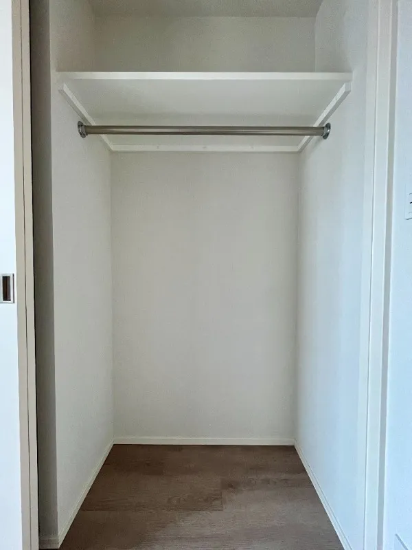 RESIDIA Monzen-Nakacho Place - Interior - ["Wall", "Flooring", "Floor"]