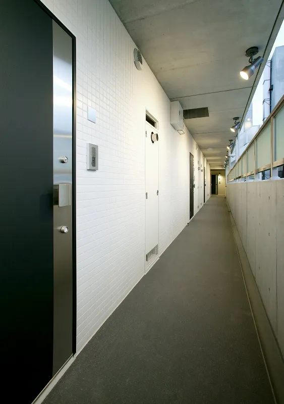 Castalia Azabujuban - Exterior - Common hallway