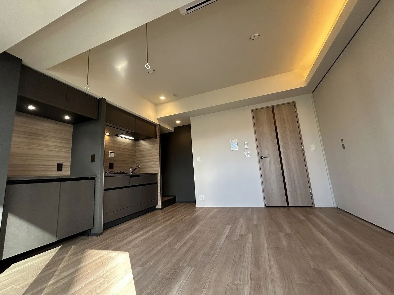 Blanchiesta Kiba - Interior - ["Flooring", "Floor", "Ceiling"]