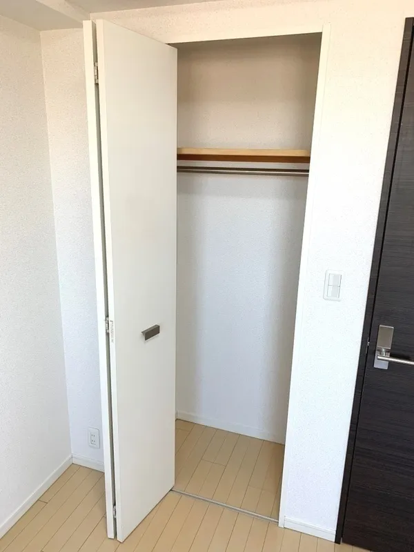 Ecology Toritsu University Residence - Interior - ["Wood", "Flooring", "Floor"]