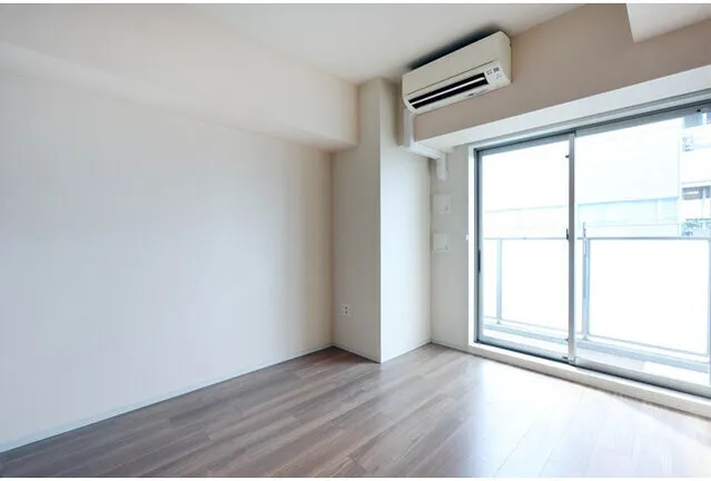 BLESS Kuramae - Interior - ["Building", "Window", "Fixture"]