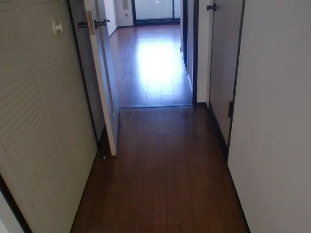 Cosmo Chihaya-Cho - Interior - ["Flooring", "Floor", "Wood"]