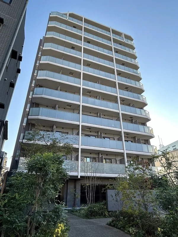 Primal Minamisuna - Exterior - []