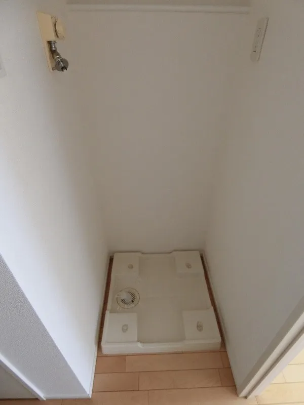 Residence Shirokane Colore - Interior - ["Wood", "Ceiling", "Wood stain"]